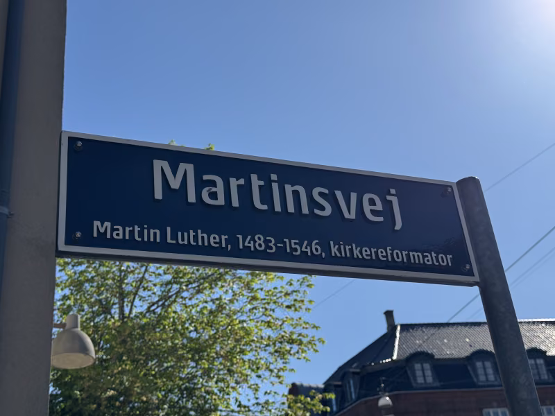 Vejskilt med teksten “Martinsvej”